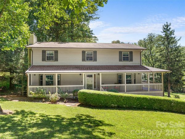 121 Churchill Downs Drive , Fairview, NC 28730