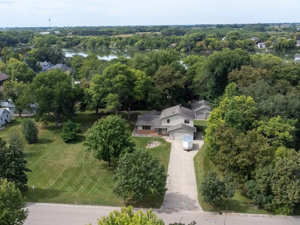 522 Shady Ridge Road NW, Hutchinson, MN 55350