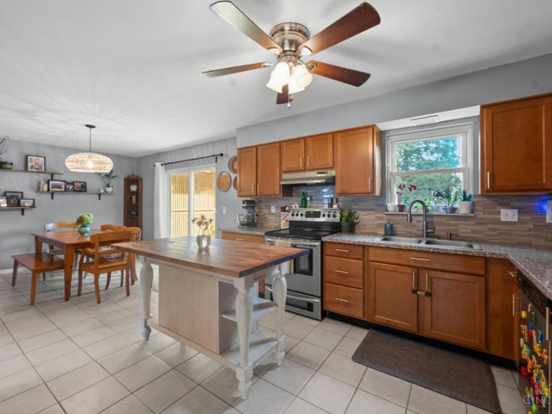 3736 Benhill Drive, Colerain Township, OH 45247 Photo 9