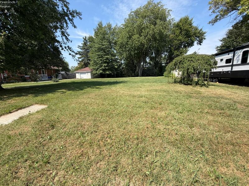 429 W Cherry Street, Clyde, OH 43410 Photo 6