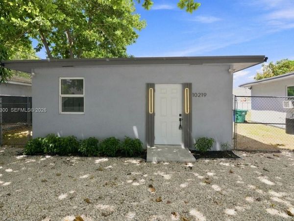 10219 SW 184th St, Cutler Bay, FL 33157