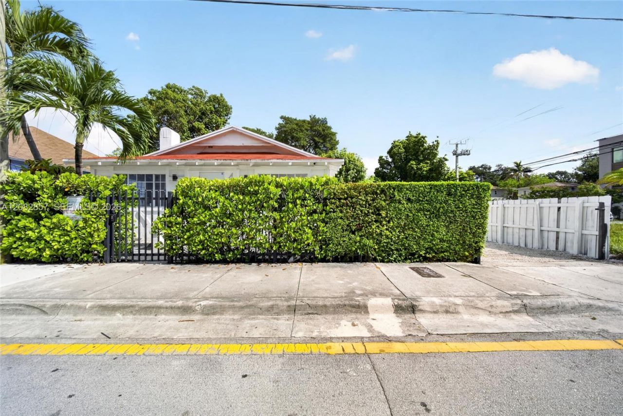 473 NE 61st St , Miami, FL 33137 Photo