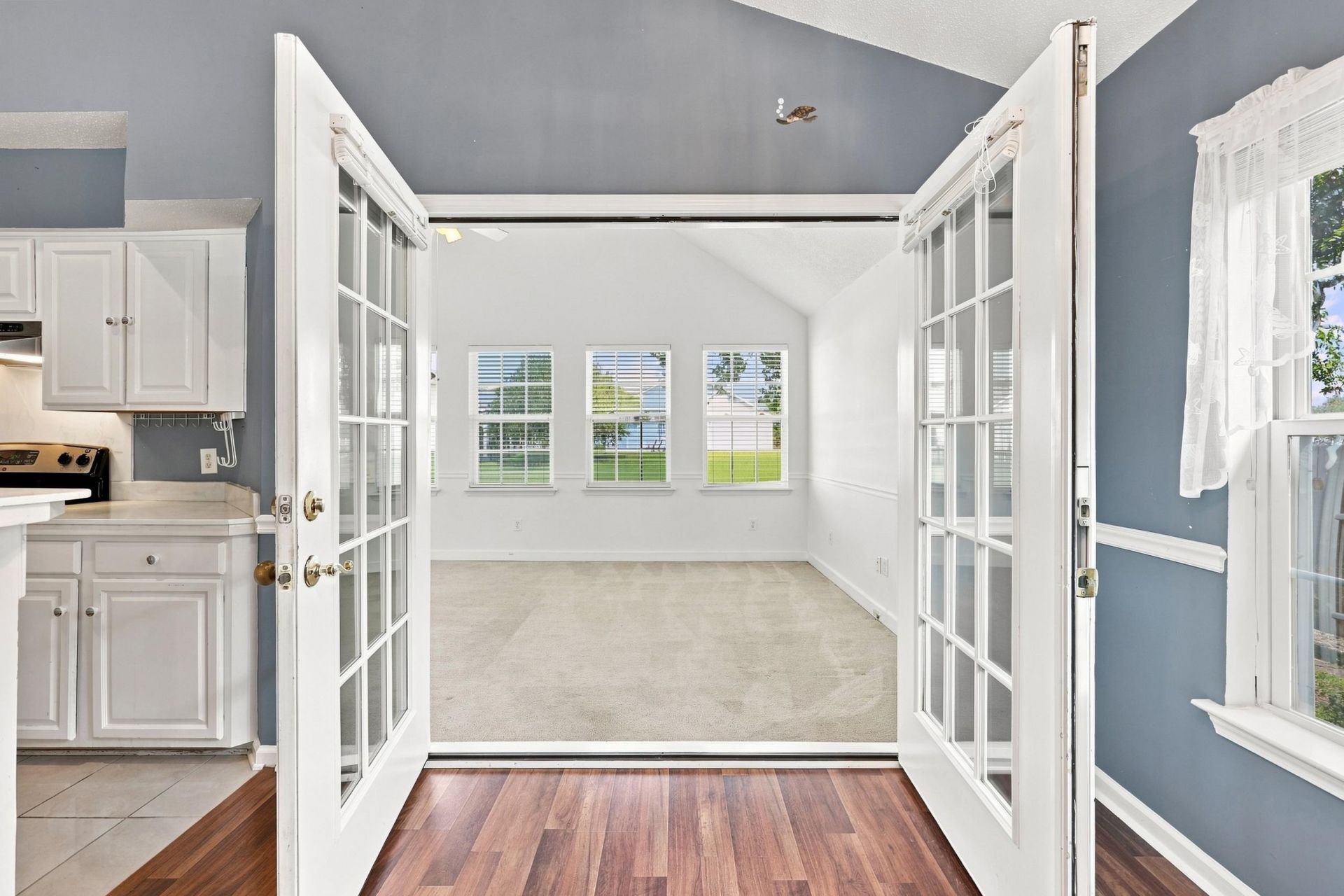 1606 Broken Anchor Way Photo 13