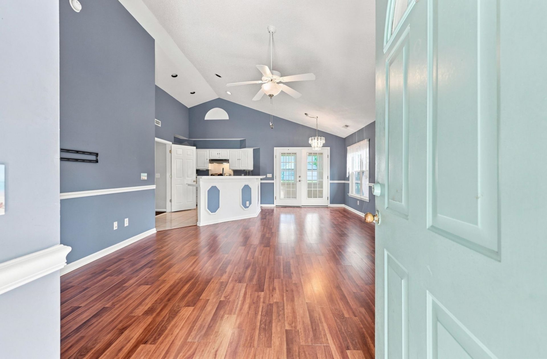 1606 Broken Anchor Way Photo 9
