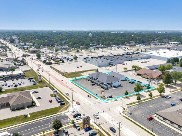 2929 N RICHMOND STREET, Appleton, WI 54911