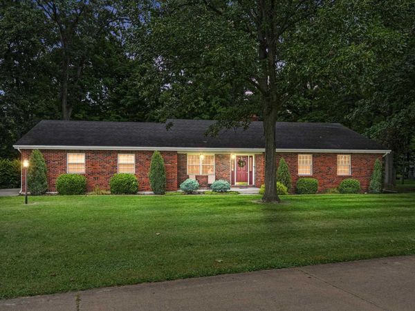 301 Oakwood Drive, Albion, IN 46701