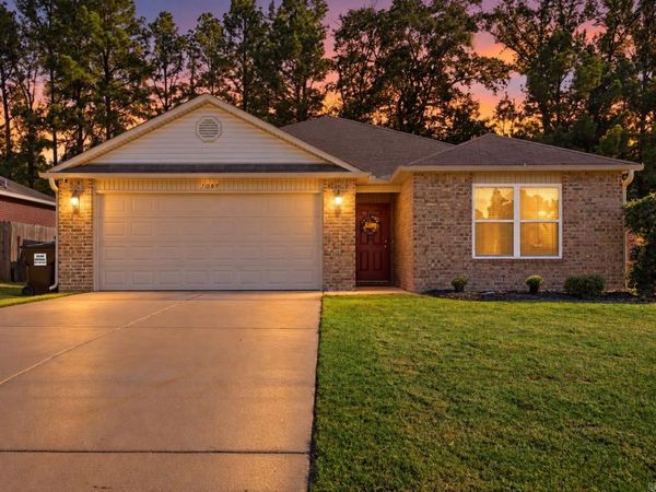 1089 Meadows Edge Drive, Alexander, AR 72002