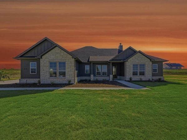 153 Big Sky Road, Decatur, TX 76234