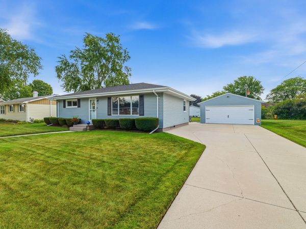 427 Airpark Rd, Plymouth, WI 53073