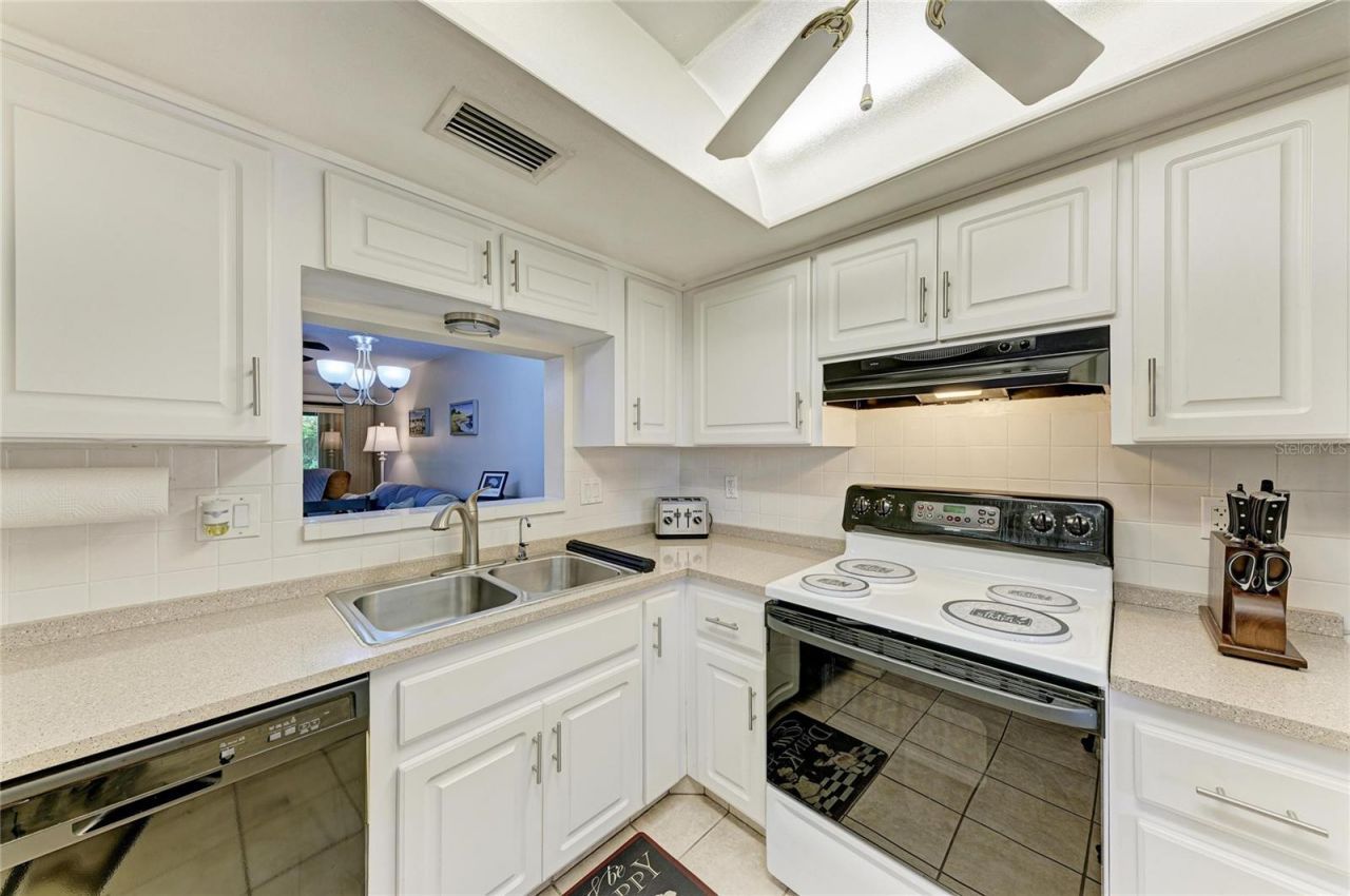 2808 60th Avenue W, Unit 802, Bradenton, FL 34207 Photo