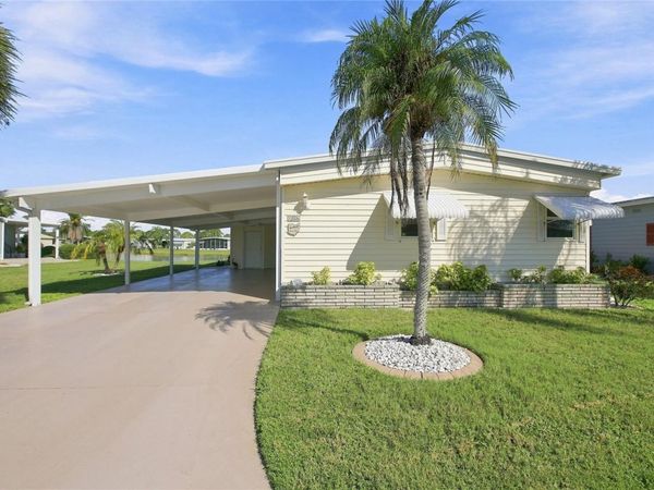 106 KING ARTHUR DRIVE , NOKOMIS, FL 34275