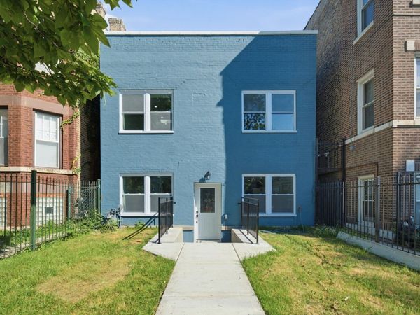 4642 W Monroe Street , Chicago, IL 60644