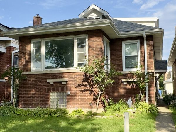 5137 N Menard Avenue , Chicago, IL 60630