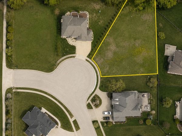30W150 Whitney Road , West Chicago, IL 60185