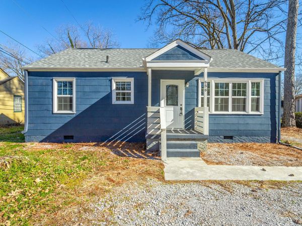 656 N Moore Road , Chattanooga, TN 37411