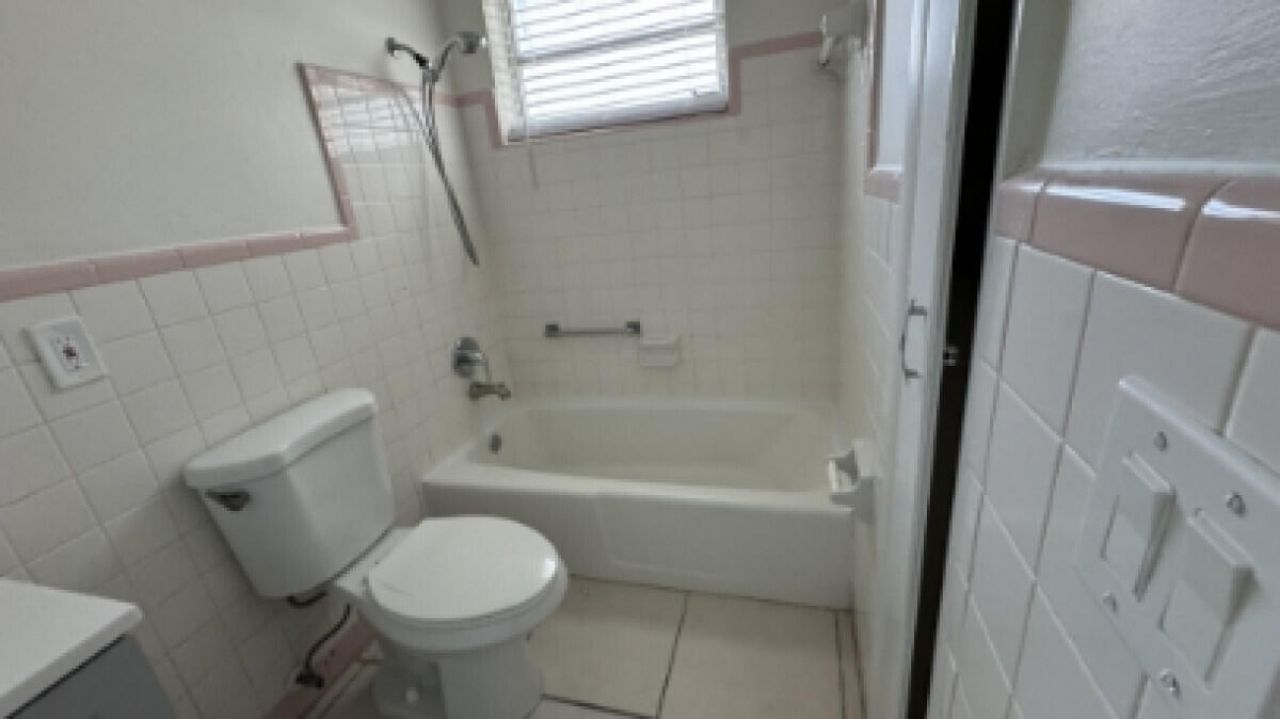 842 S 63rd Avenue, Hollywood, FL 33023 Photo