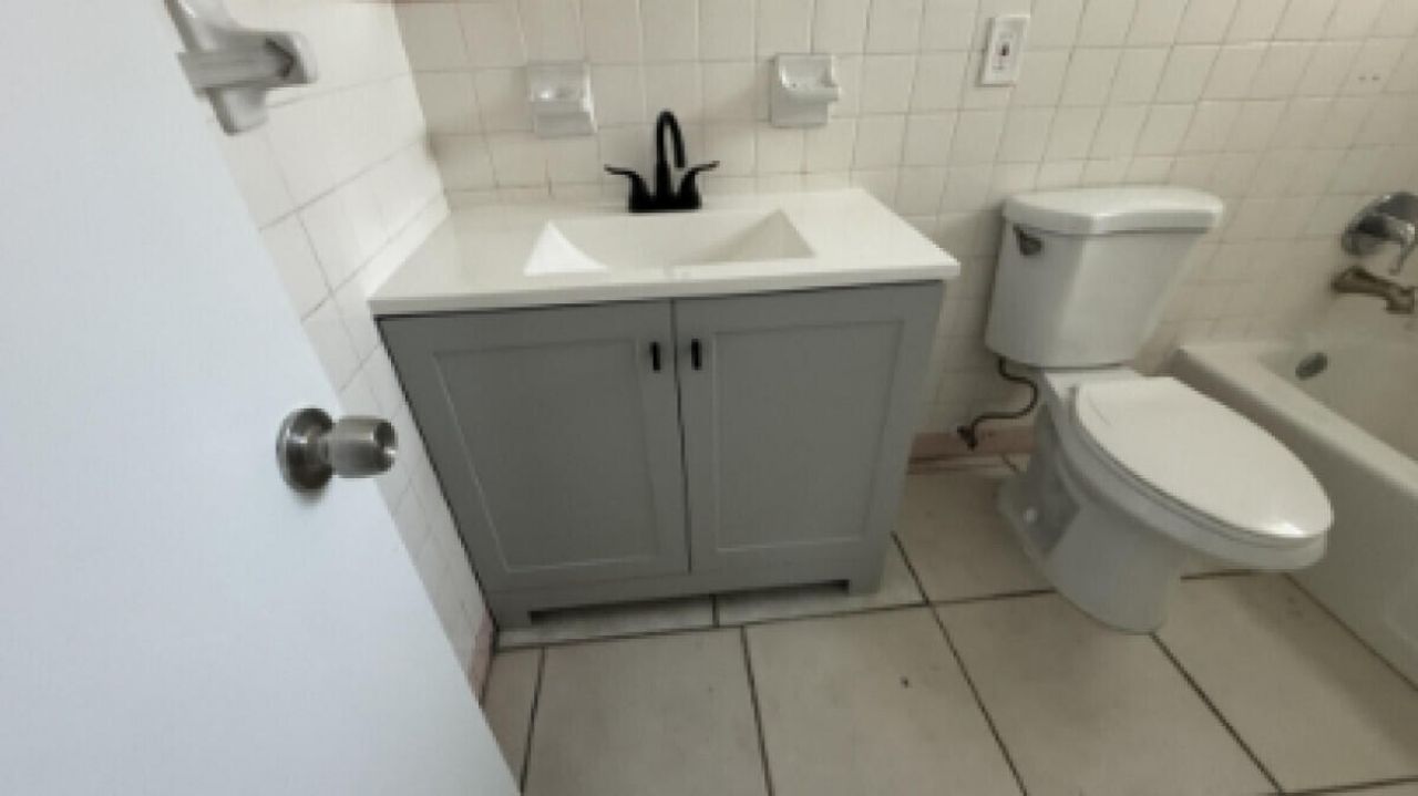 842 S 63rd Avenue, Hollywood, FL 33023 Photo