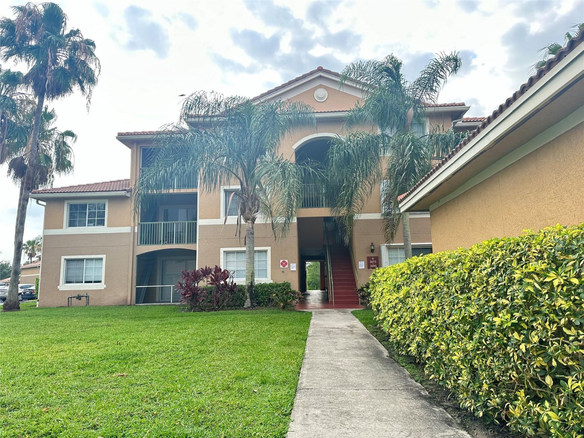 3738 NW Mediterranean Lane, Unit 305, Jensen Beach, FL 34957 Photo