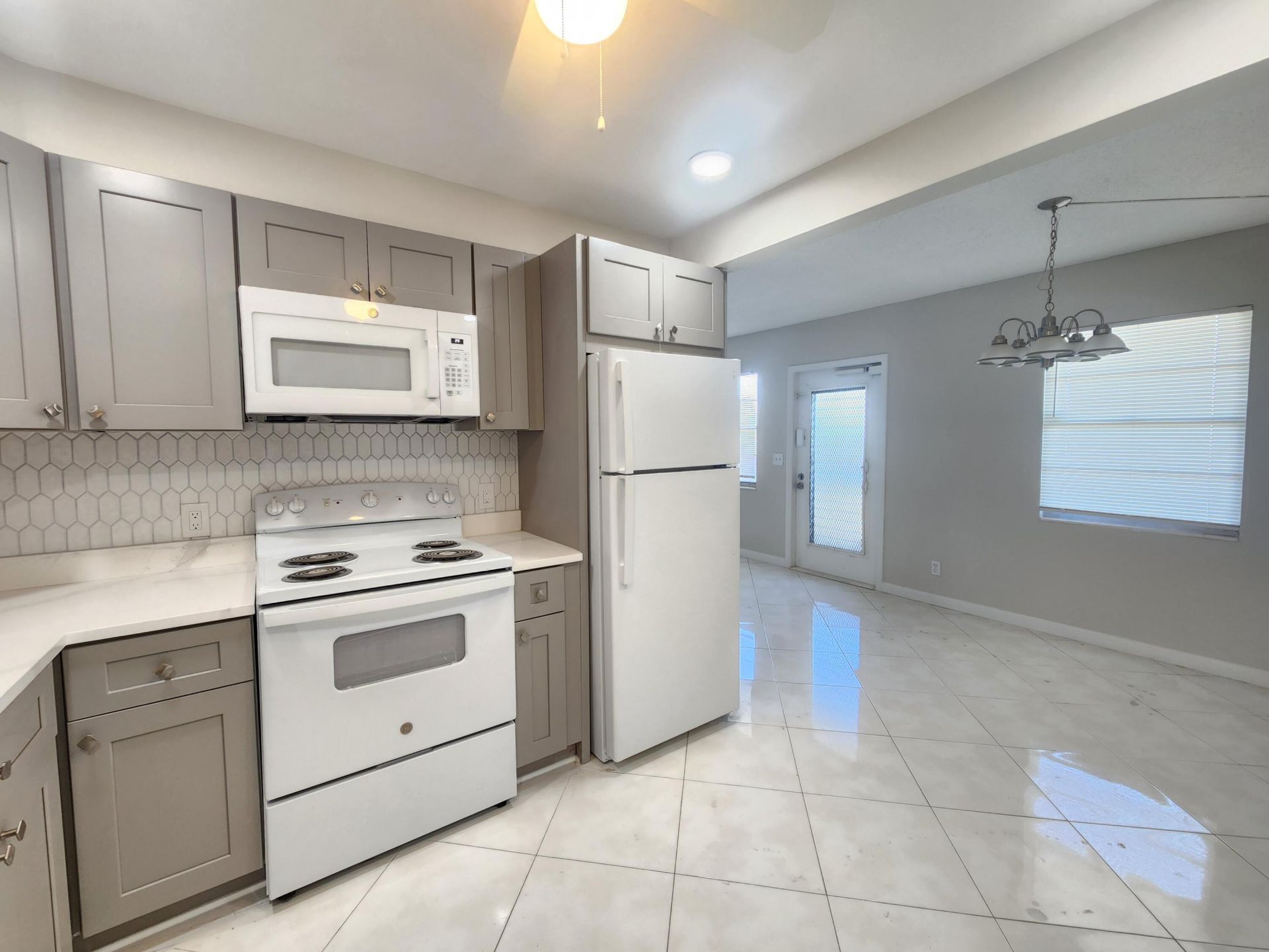 3025 Newcastle B, Boca Raton, FL 33434 Photo