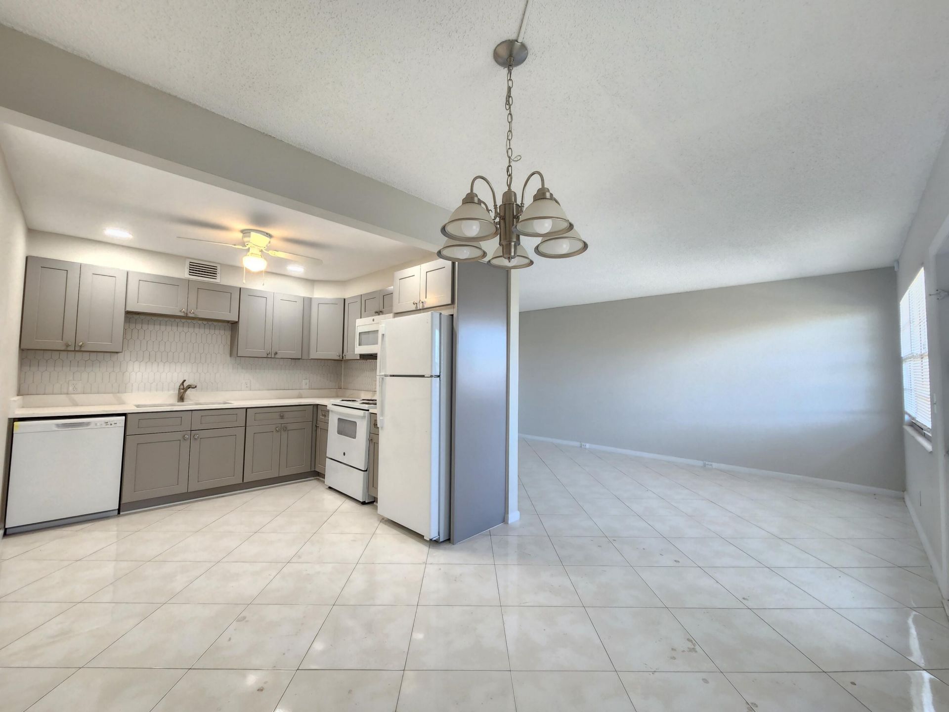 3025 Newcastle B, Boca Raton, FL 33434 Photo