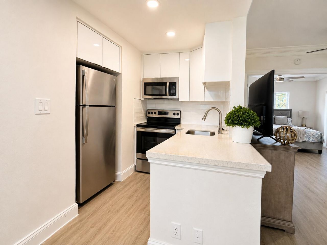 1035 Spanish River Road, Boca Raton, FL 33432 Photo