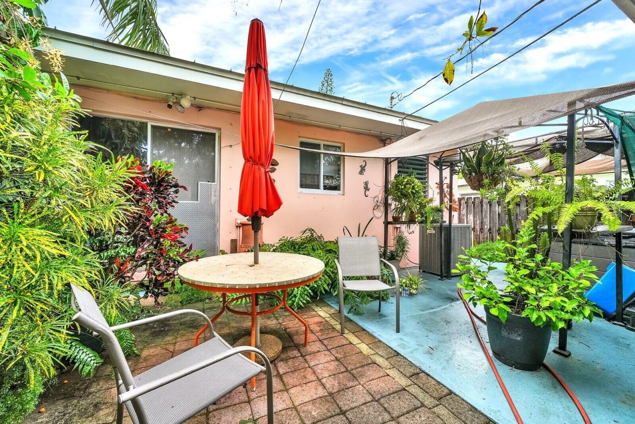 1106 S F Street, Lake Worth Beach, FL 33460 Photo