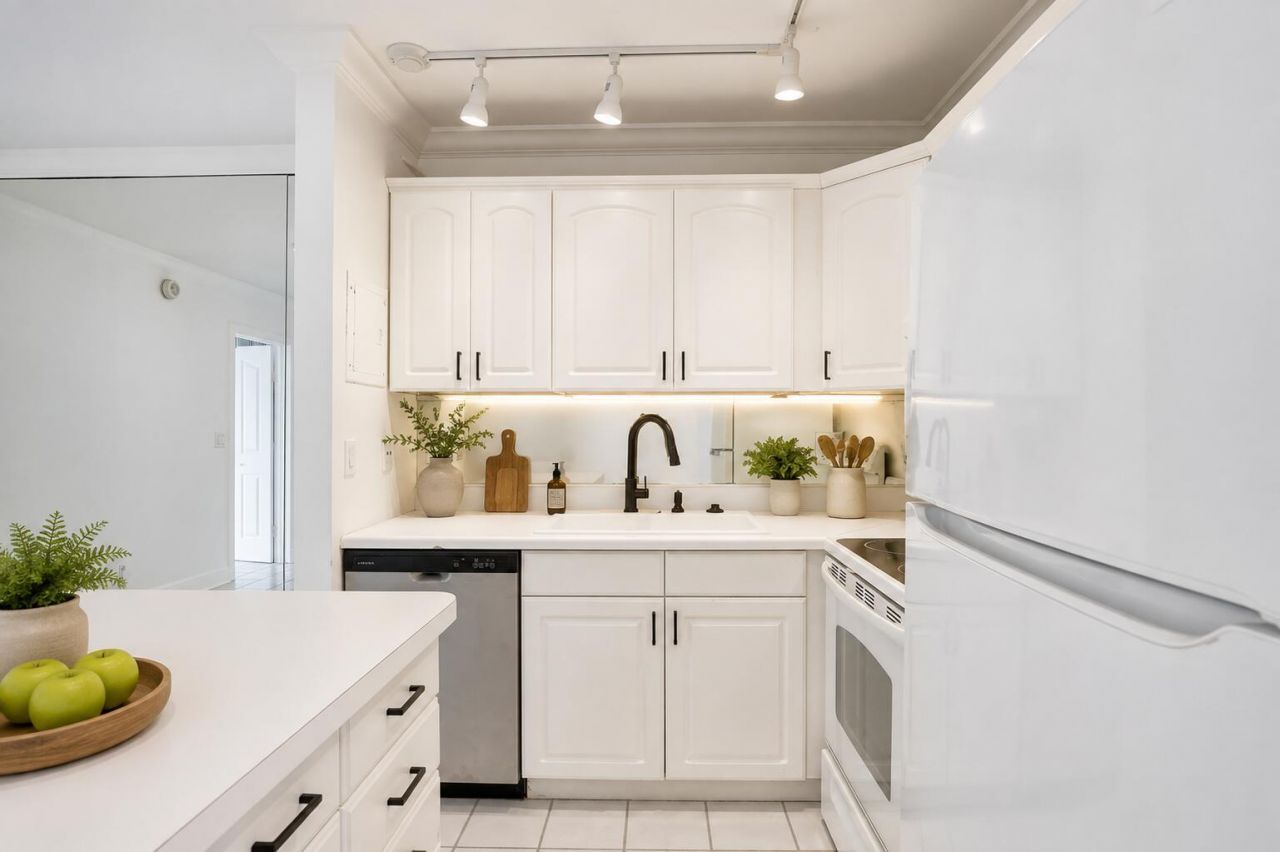 1407 NE 56th Street, Unit 309, Fort Lauderdale, FL 33334 Photo