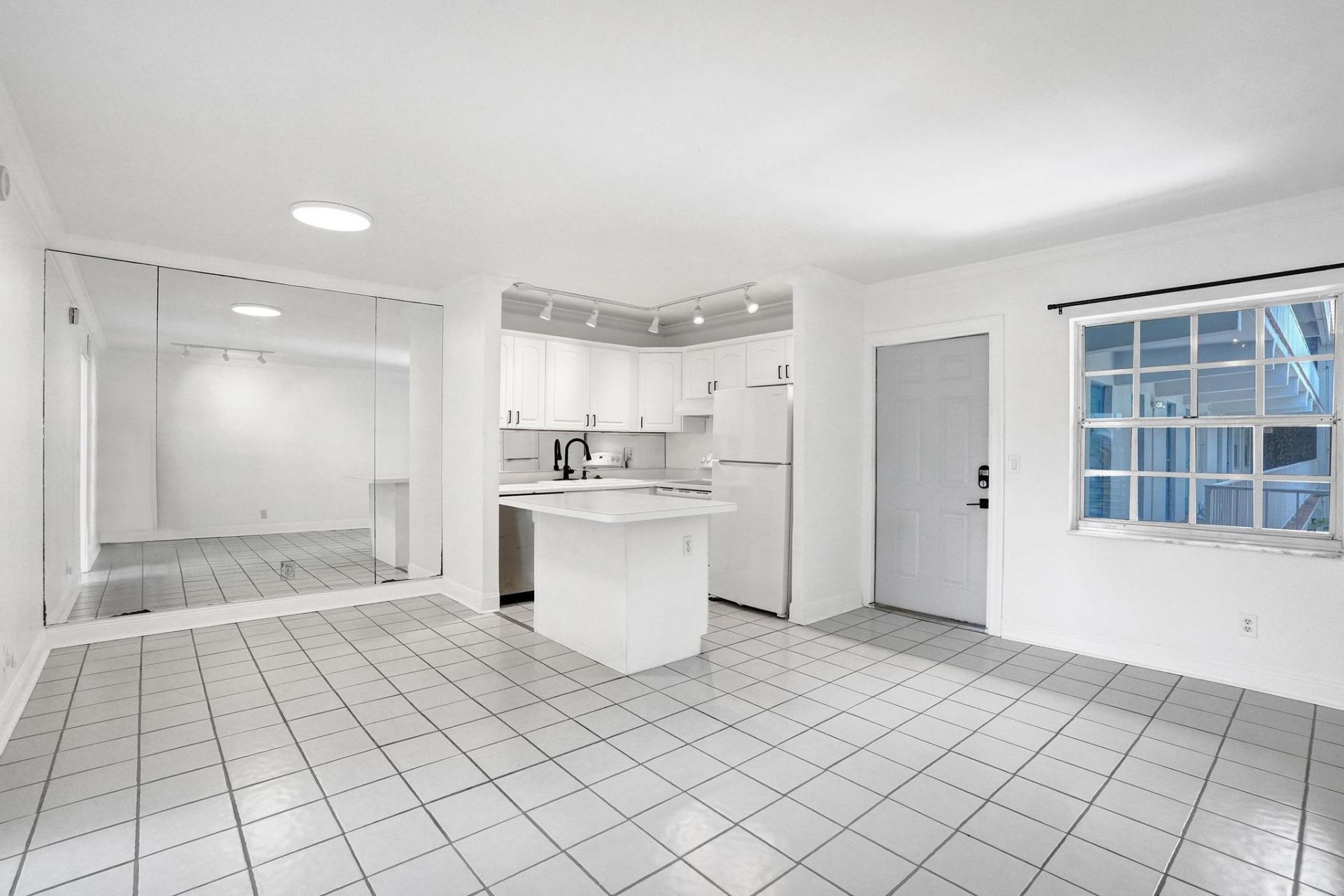 1407 NE 56th Street, Unit 309, Fort Lauderdale, FL 33334 Photo