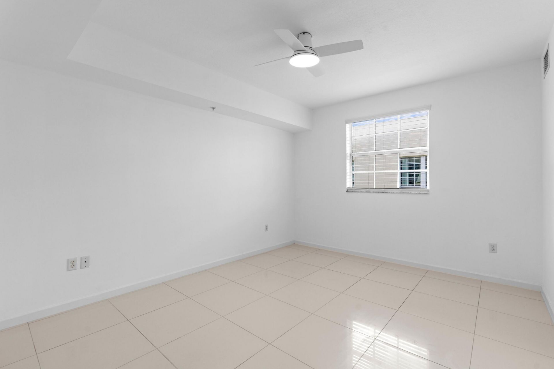235 NE 1st Street, Unit 505, Delray Beach, FL 33444 Photo