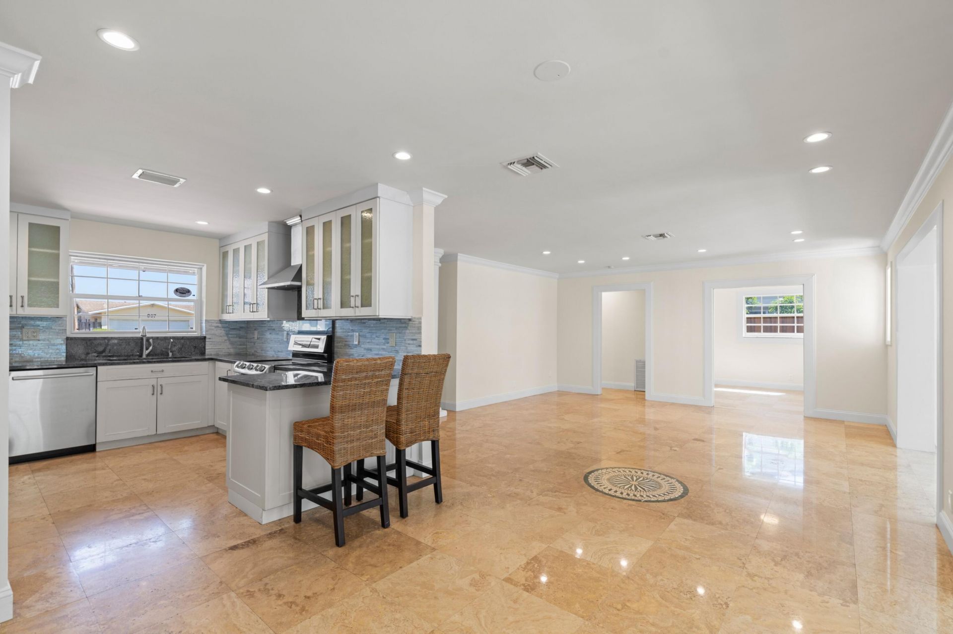 930 SE 10th Court, Pompano Beach, FL 33060 Photo