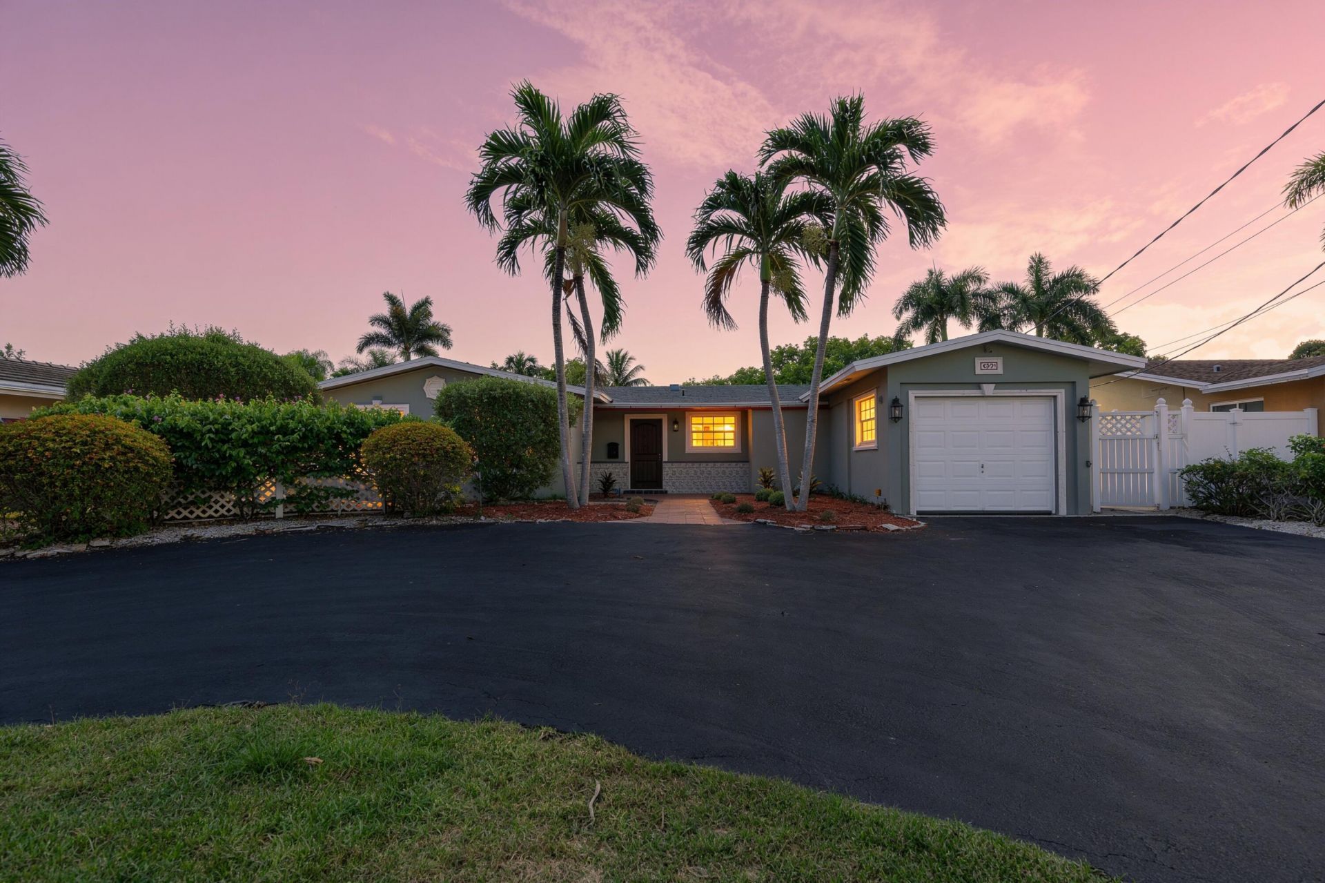 930 SE 10th Court, Pompano Beach, FL 33060 Photo