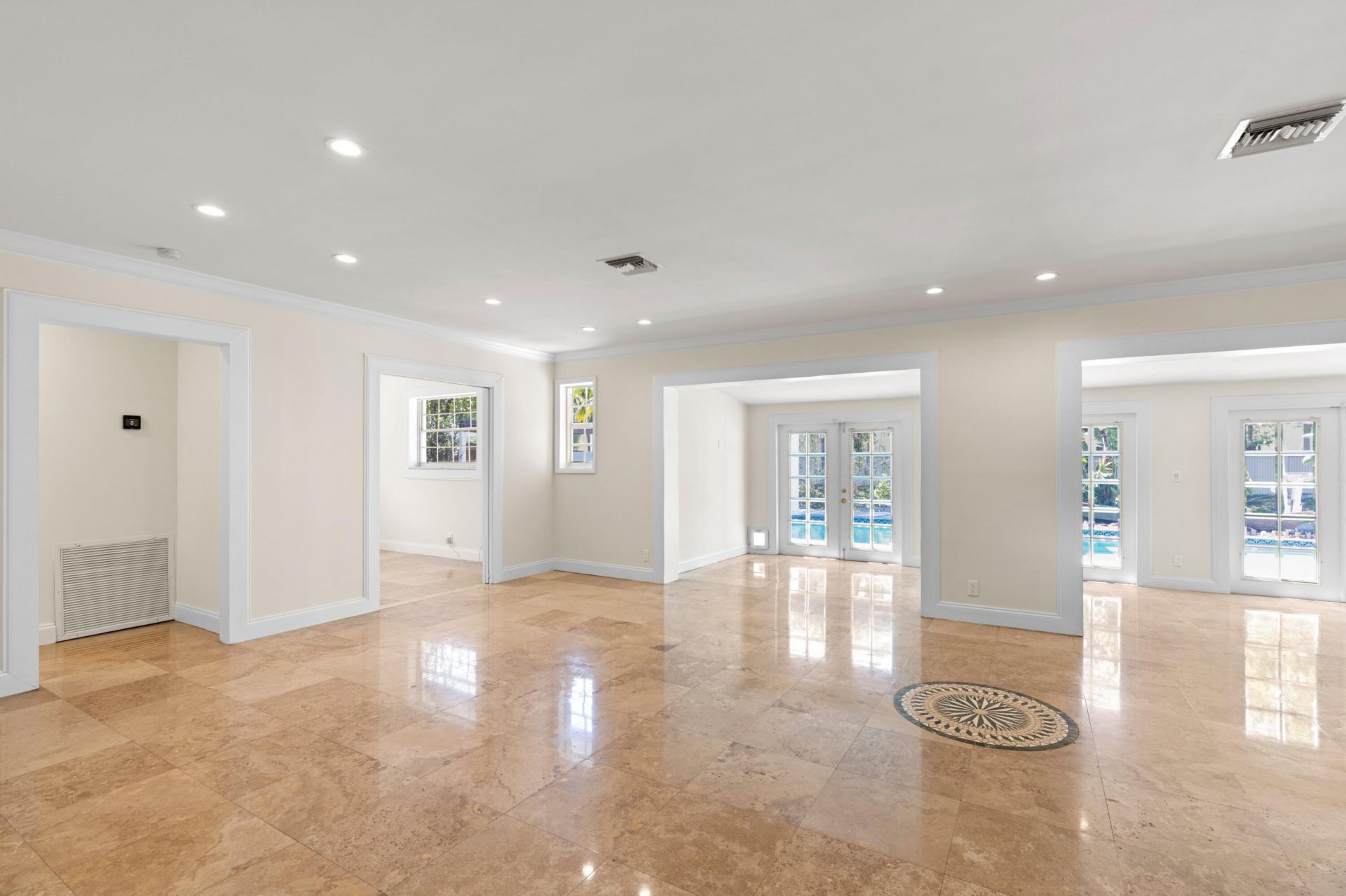 930 SE 10th Court, Pompano Beach, FL 33060 Photo
