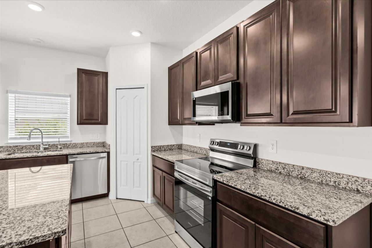 3232 SE Quay Street, Port Saint Lucie, FL 34984 Photo