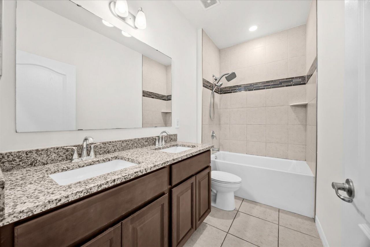 3232 SE Quay Street, Port Saint Lucie, FL 34984 Photo