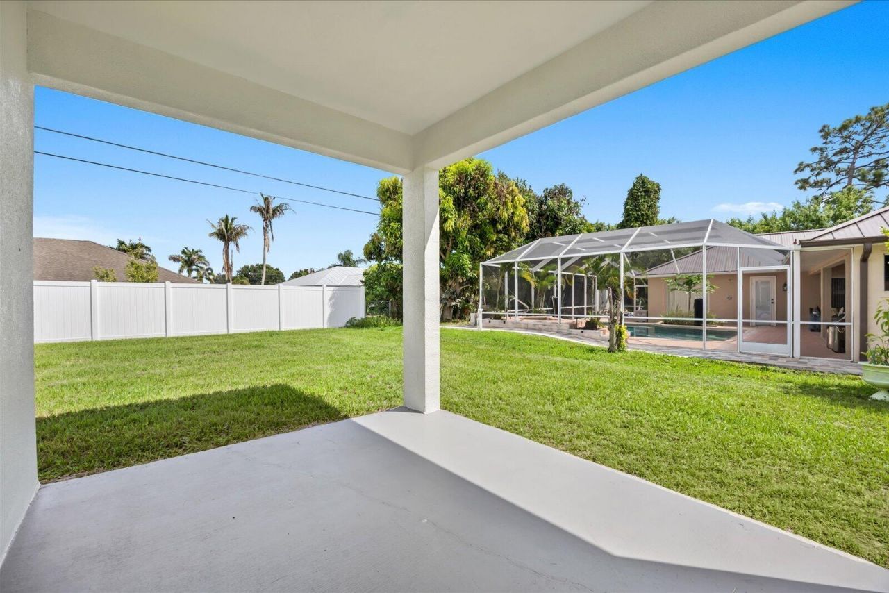 3232 SE Quay Street, Port Saint Lucie, FL 34984 Photo