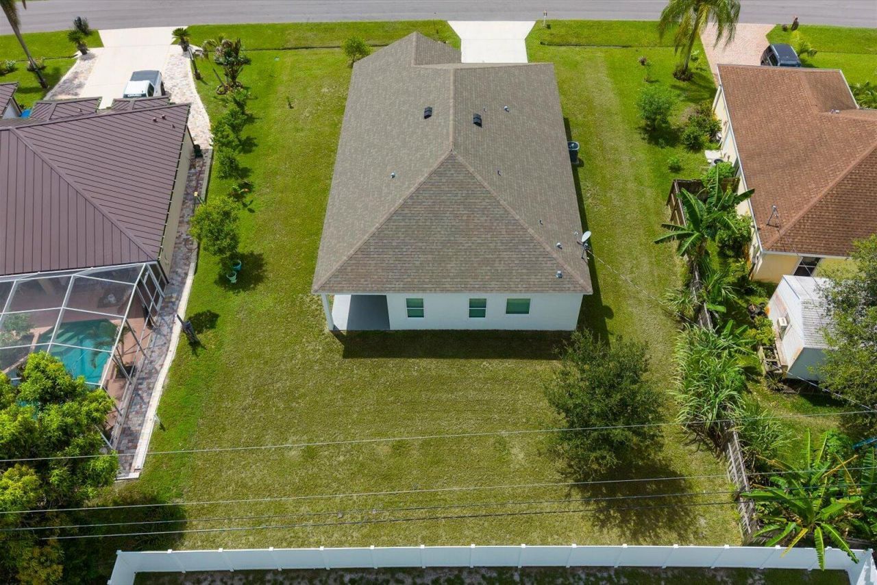 3232 SE Quay Street, Port Saint Lucie, FL 34984 Photo