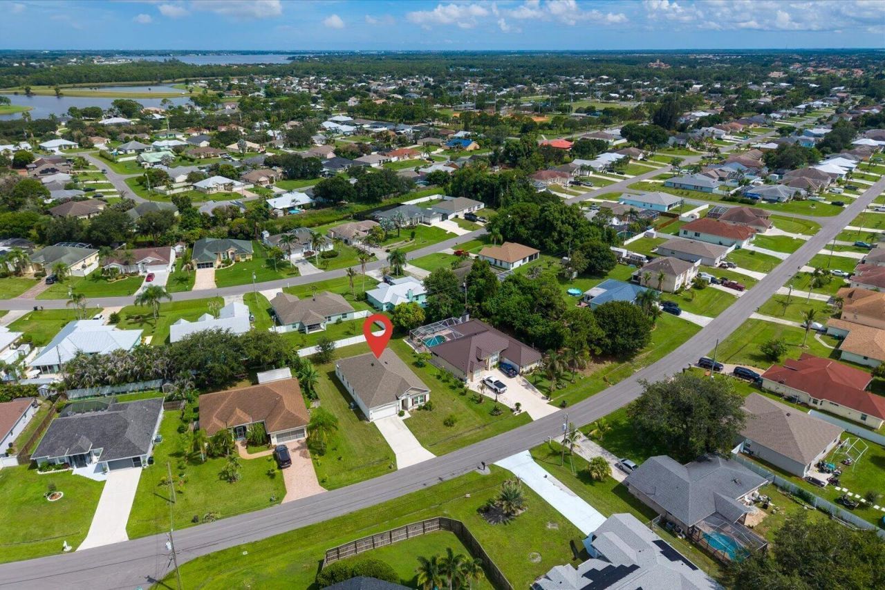 3232 SE Quay Street, Port Saint Lucie, FL 34984 Photo