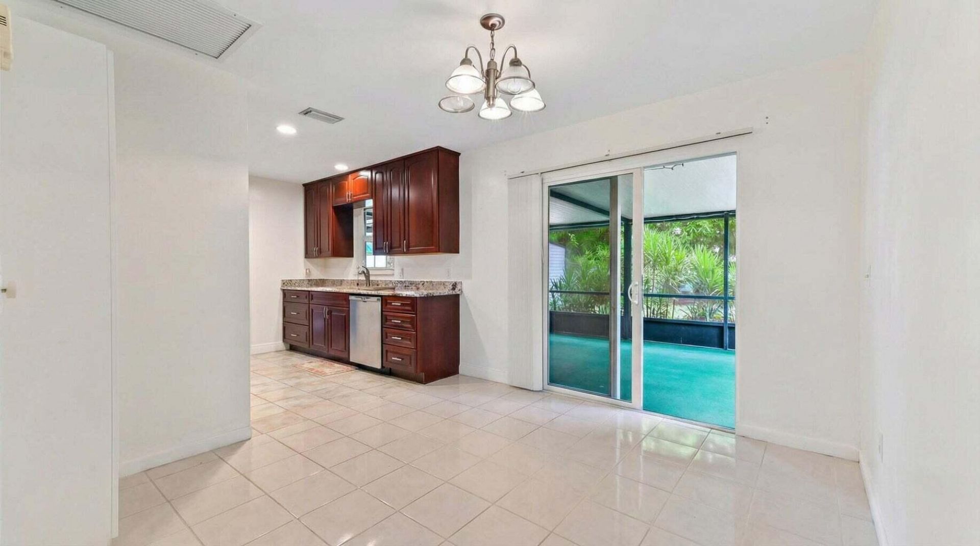 428 Alemeda Drive, Palm Springs, FL 33461 Photo