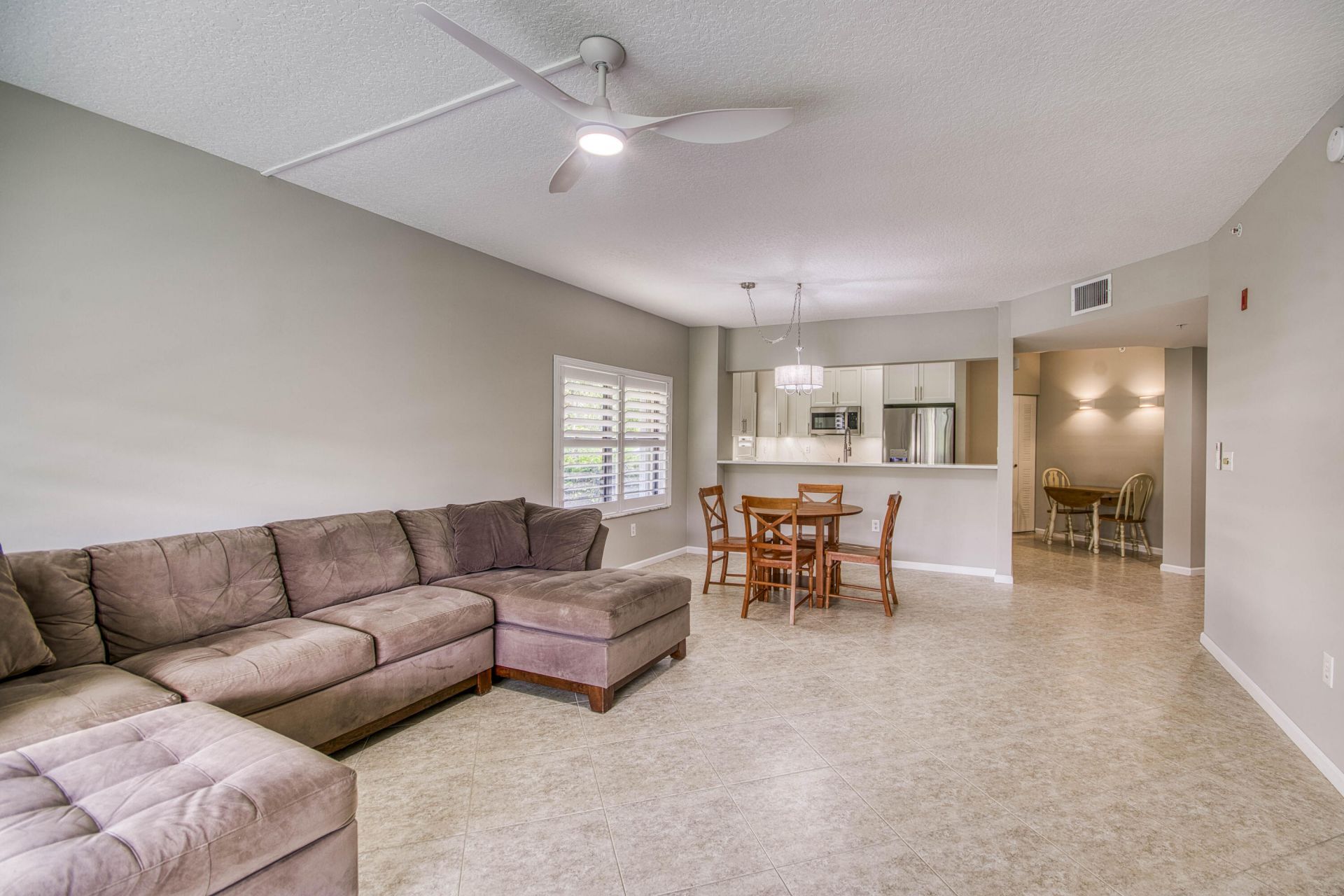 800 Uno Lago Drive, Unit 105, Juno Beach, FL 33408 Photo