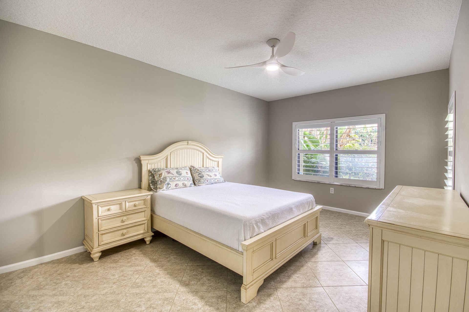 800 Uno Lago Drive, Unit 105, Juno Beach, FL 33408 Photo