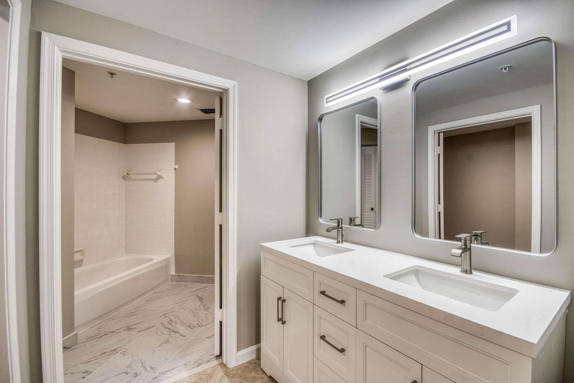 800 Uno Lago Drive, Unit 105, Juno Beach, FL 33408 Photo