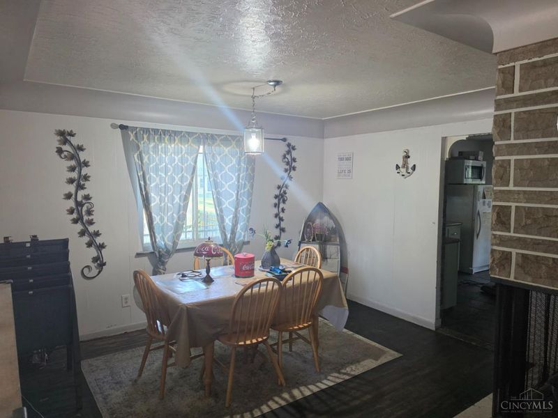 6230 Charity Drive, Green Township, OH 45248 Photo 4
