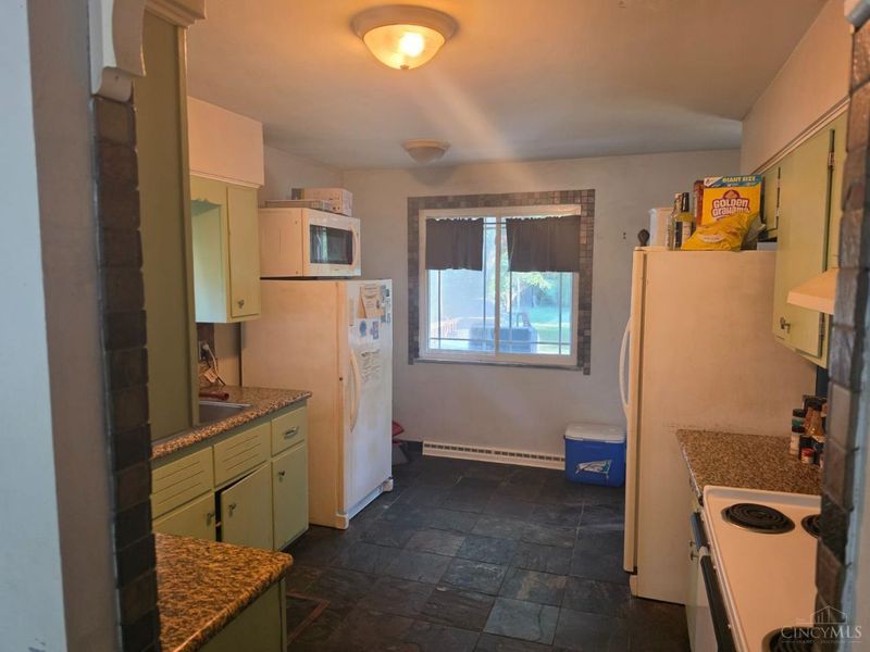 6230 Charity Drive, Green Township, OH 45248 Photo 5