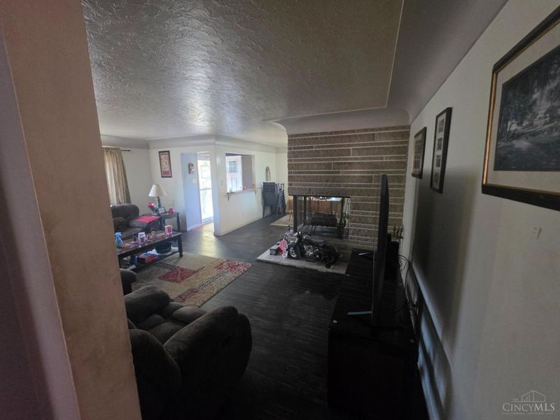 6230 Charity Drive, Green Township, OH 45248 Photo 9