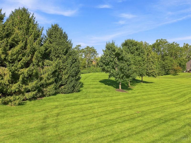 515 Heritage Green Drive, Monroe, OH 45050 Photo 8