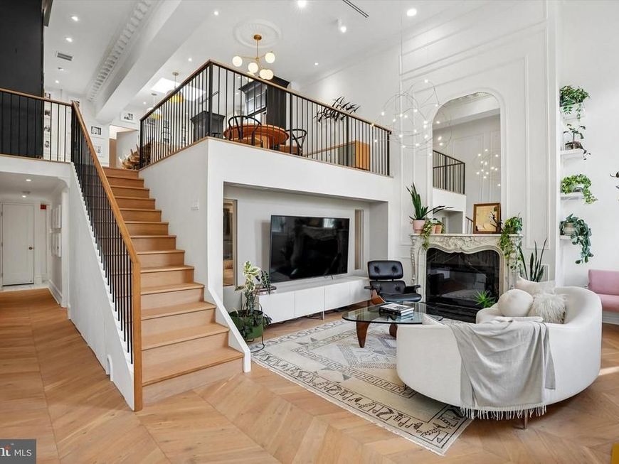 1035 Spruce Street , Unit 306, Philadelphia, PA 19107 Main Photo
