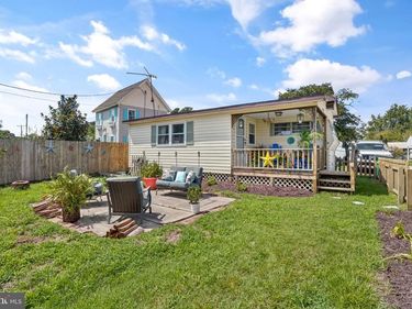 8096 MIRE POND ONE, CHINCOTEAGUE, VA 23336
