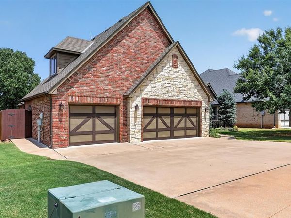 2501 Semillon Way, Edmond, OK 73012