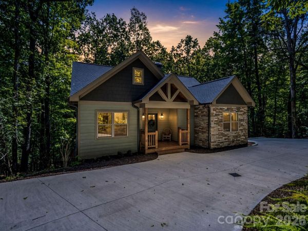 365 Utsonati Lane, Brevard, NC 28712