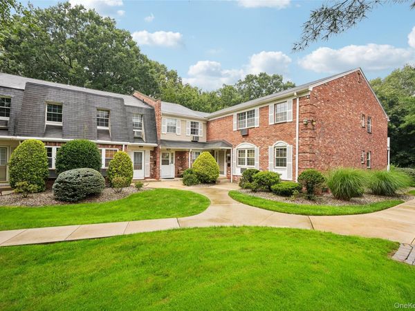 192 Doxbury Lane , Suffern, NY 10901